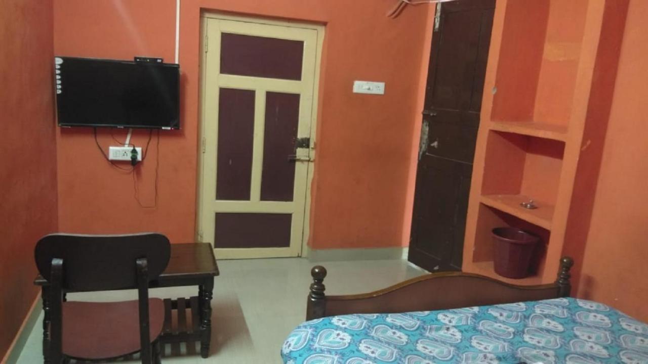 Family Guest House Near Bus-Stand Pondicherry Ngoại thất bức ảnh